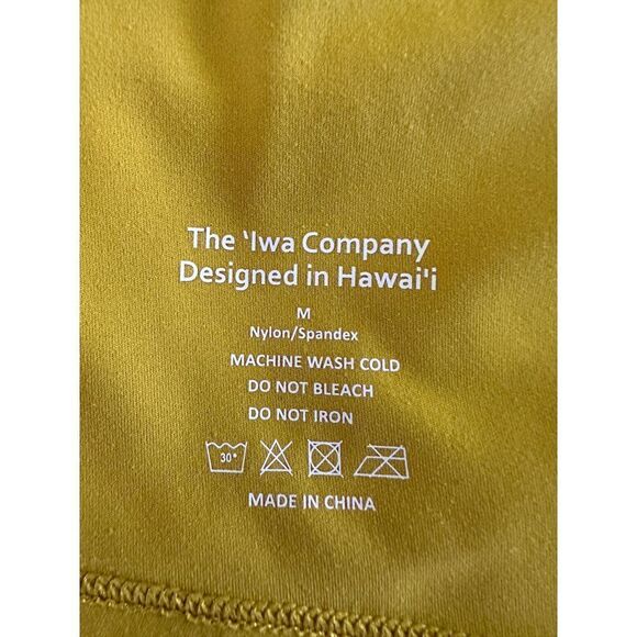 The Iwa Company Sports Bra Women's Medium - Picture 4 of 7